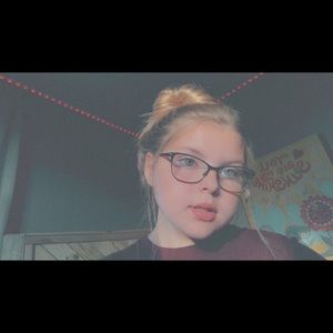 Meet your Posher, Delaney